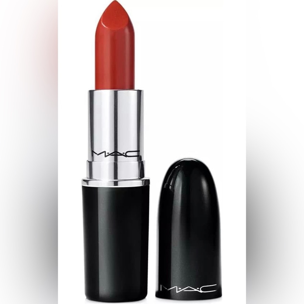 MAC Lustreglass Lipstick Local Celeb 551